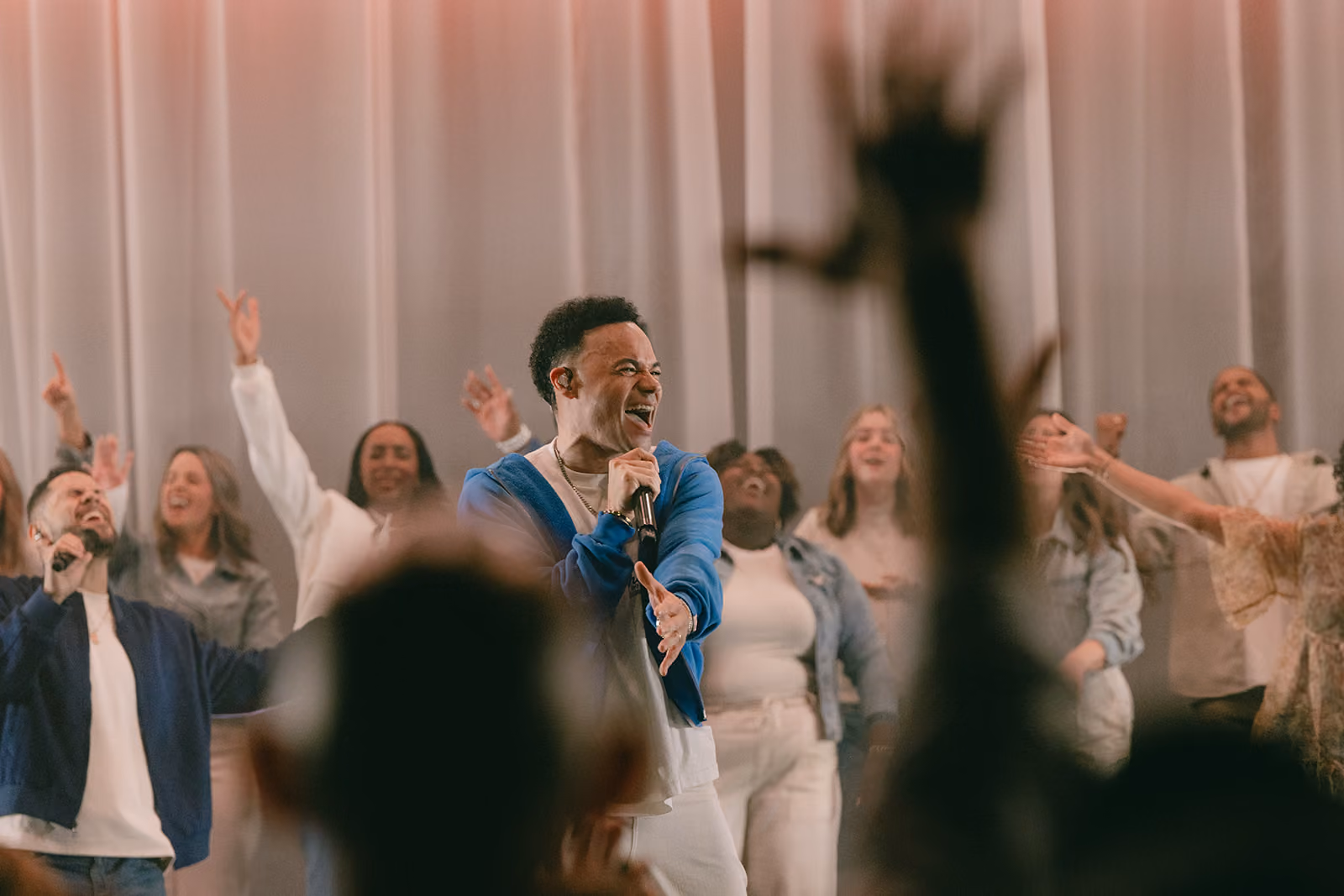 Here Comes the Church — Live — Tauren Wells — Live Photos