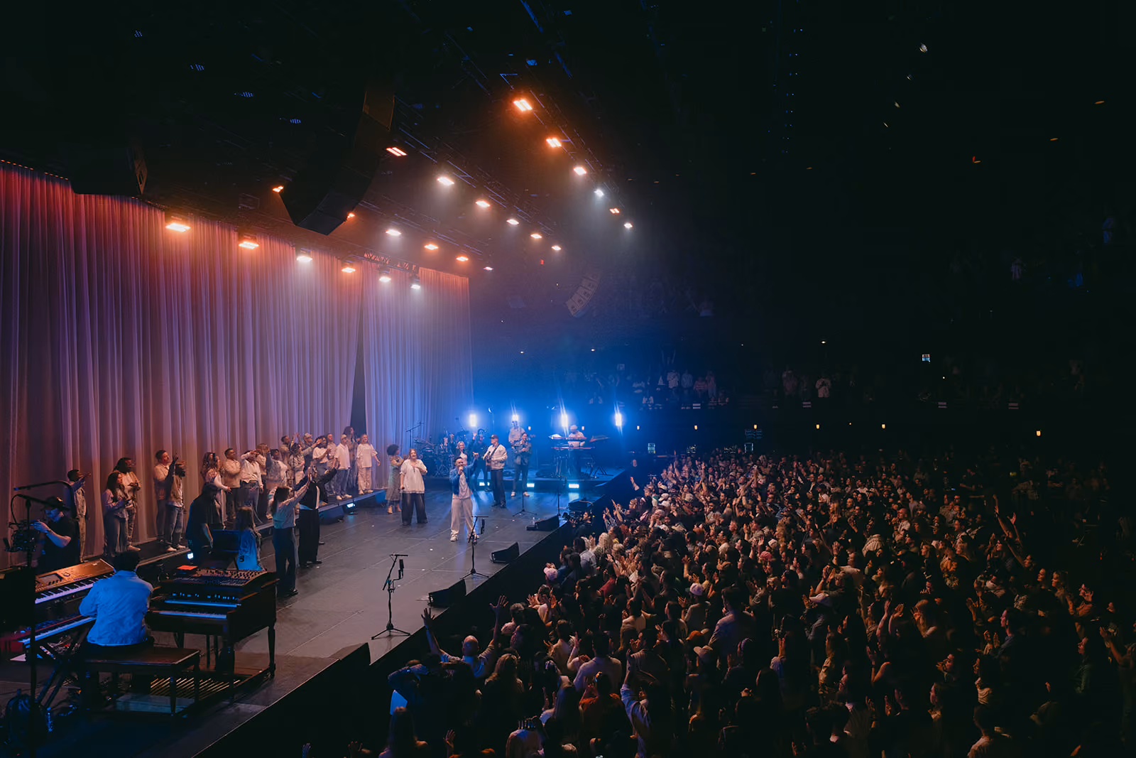 Here Comes the Church — Live — Tauren Wells — Live Photos