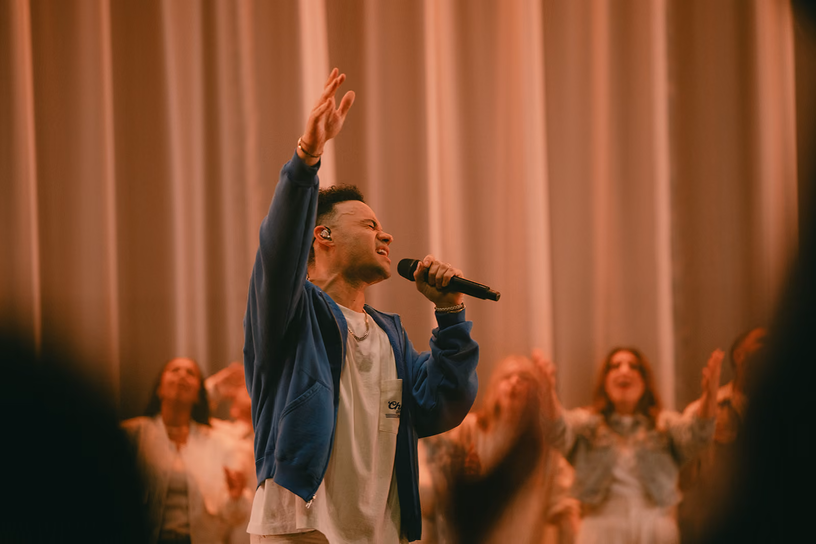 Here Comes the Church — Live — Tauren Wells — Live Photos